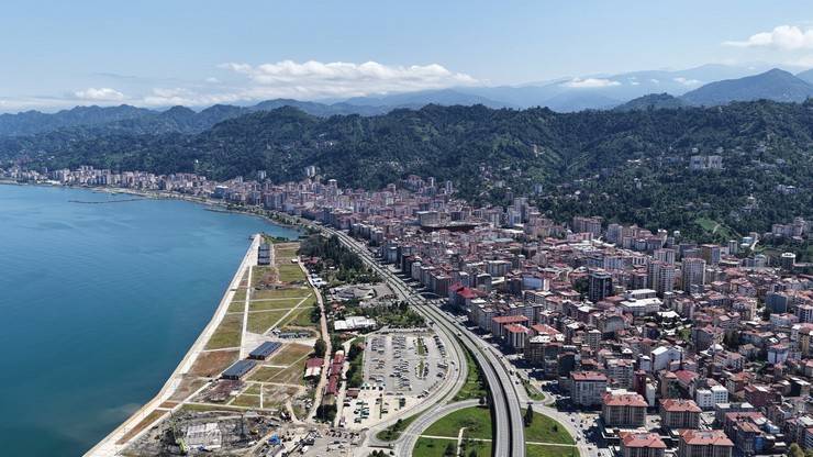 Karadeniz'de 'mavi' dönüşüm; 662 futbol sahası büyüklüğündeki dolgu üzerinde 'Yeni Rize' 6