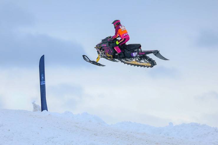 Dünya Kar Motosikleti Şampiyonası'nda sıralama yarışları yapıldı 22