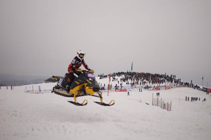 Dünya Kar Motosikleti Şampiyonası'nda sıralama yarışları yapıldı 23