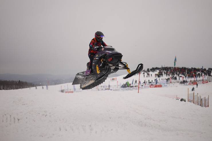 Dünya Kar Motosikleti Şampiyonası'nda sıralama yarışları yapıldı 24
