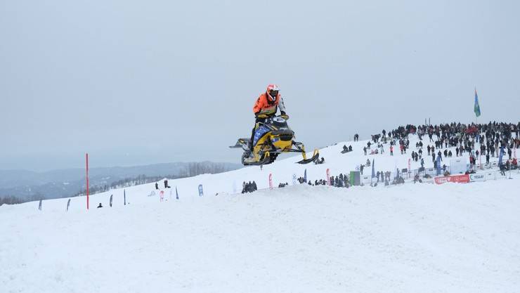 Dünya Kar Motosikleti Şampiyonası'nda sıralama yarışları yapıldı 35