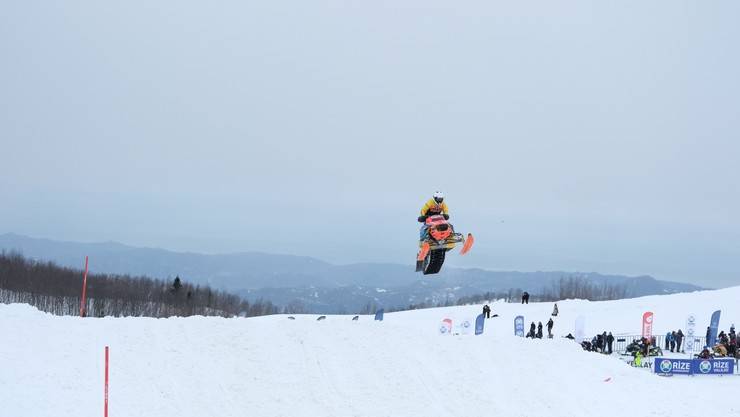 Dünya Kar Motosikleti Şampiyonası'nda sıralama yarışları yapıldı 40