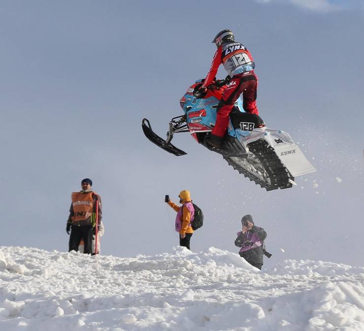 Dünya Rize’yi İzledi: SNX Türkiye Final Yarışlarıyla Nefes Kesti! 17