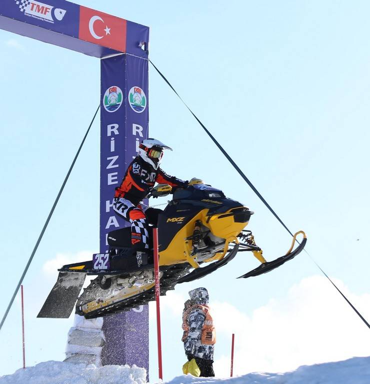 Dünya Rize’yi İzledi: SNX Türkiye Final Yarışlarıyla Nefes Kesti! 22