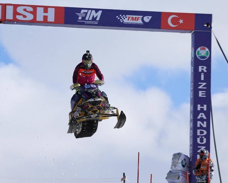 Dünya Rize’yi İzledi: SNX Türkiye Final Yarışlarıyla Nefes Kesti! 24