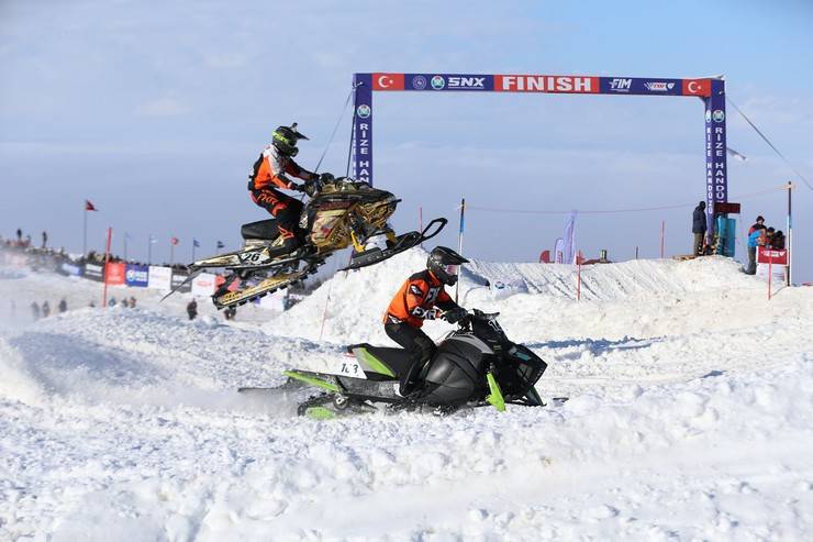 Dünya Rize’yi İzledi: SNX Türkiye Final Yarışlarıyla Nefes Kesti! 44