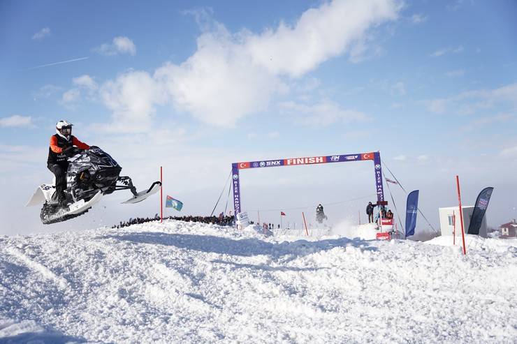 Dünya Rize’yi İzledi: SNX Türkiye Final Yarışlarıyla Nefes Kesti! 76