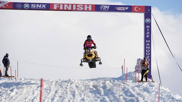 Dünya Rize’yi İzledi: SNX Türkiye Final Yarışlarıyla Nefes Kesti! 98