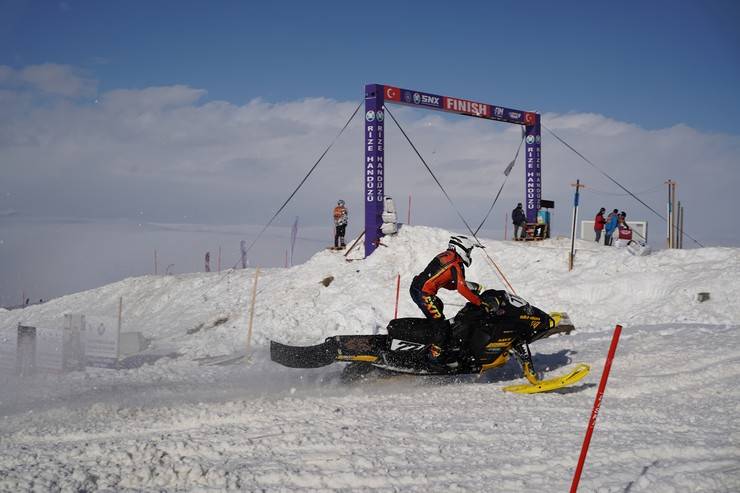 Dünya Rize’yi İzledi: SNX Türkiye Final Yarışlarıyla Nefes Kesti! 99