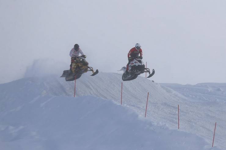 "Yeşilay Dünya Kar Motosikleti Şampiyonası"nın Türkiye etabı tamamlandı 10