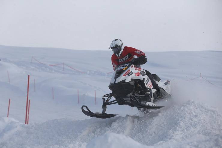 "Yeşilay Dünya Kar Motosikleti Şampiyonası"nın Türkiye etabı tamamlandı 11