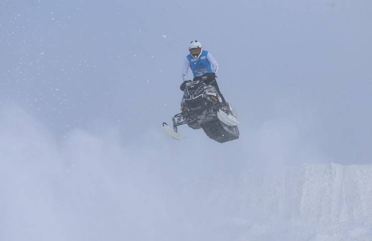 "Yeşilay Dünya Kar Motosikleti Şampiyonası"nın Türkiye etabı tamamlandı 12