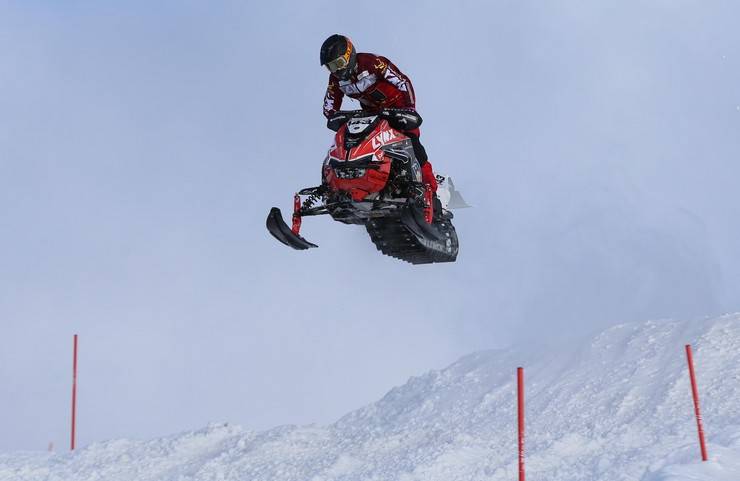 "Yeşilay Dünya Kar Motosikleti Şampiyonası"nın Türkiye etabı tamamlandı 16