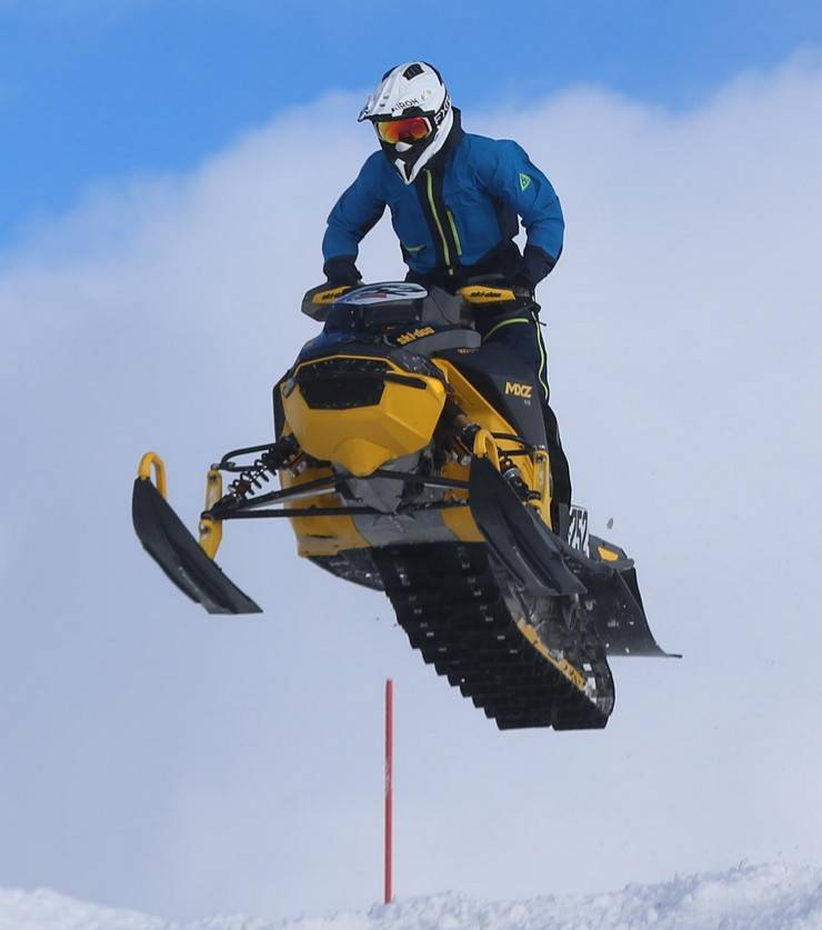 "Yeşilay Dünya Kar Motosikleti Şampiyonası"nın Türkiye etabı tamamlandı 26