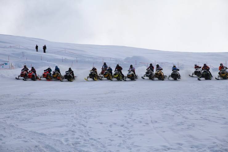 "Yeşilay Dünya Kar Motosikleti Şampiyonası"nın Türkiye etabı tamamlandı 31