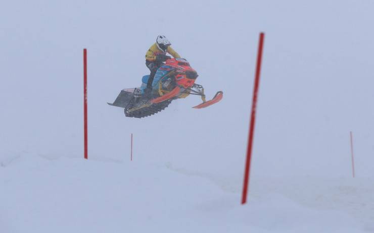 "Yeşilay Dünya Kar Motosikleti Şampiyonası"nın Türkiye etabı tamamlandı 6