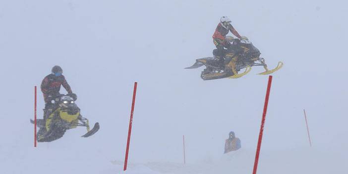 "Yeşilay Dünya Kar Motosikleti Şampiyonası"nın Türkiye etabı tamamlandı