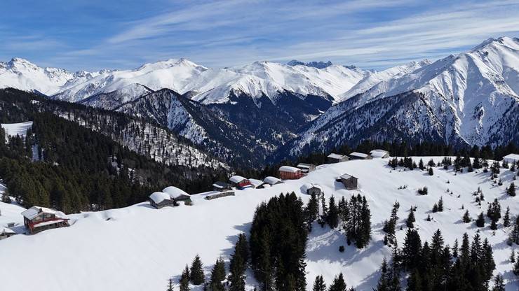 Rize'de Kaçkar Dağları ve yaylalardaki kar manzarası dronla görüntülendi 12