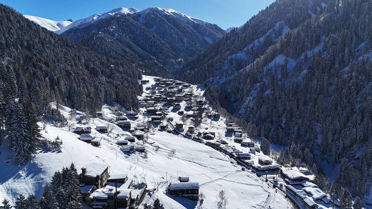 Rize'de karla kaplanan Ayder Yaylası dronla görüntülendi 11