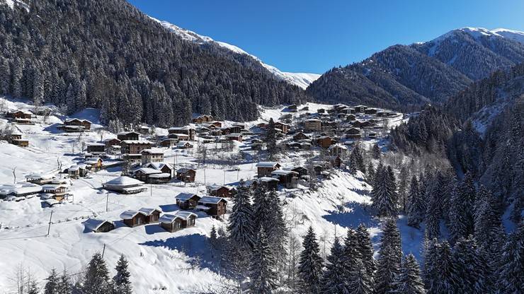 Rize'de karla kaplanan Ayder Yaylası dronla görüntülendi 12