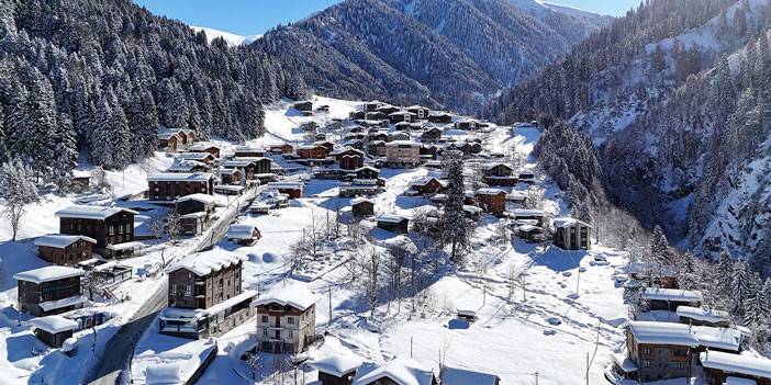 Rize'de karla kaplanan Ayder Yaylası dronla görüntülendi