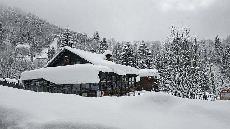 Rize’de kar ve soğuk hava etkisini sürdürüyor. 4