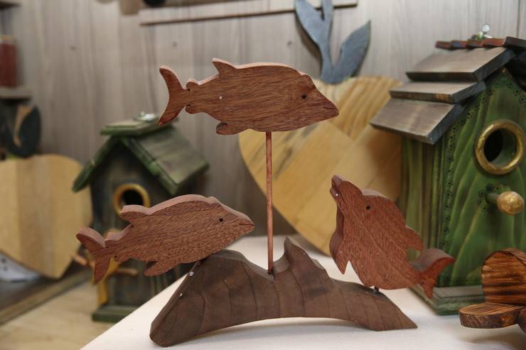 Rize’de Örnek Dayanışma: Emekli Muhtar Tasarlıyor, Gelini Destek Veriyor 12