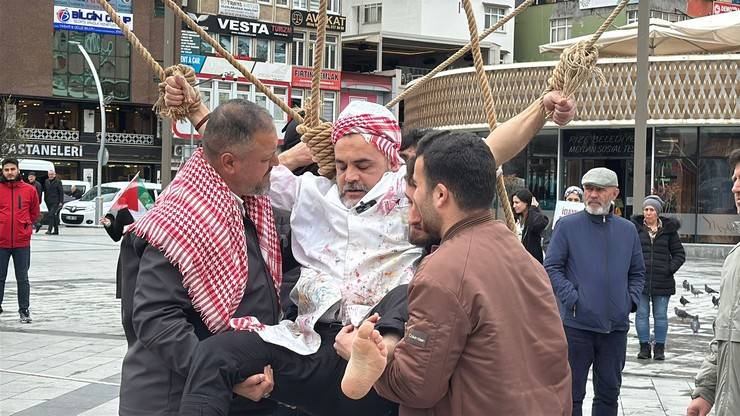 Akademisyen Kemal Sağlam’dan Rize’de İsrail’in İdam Yasası’na Tepkİ 31