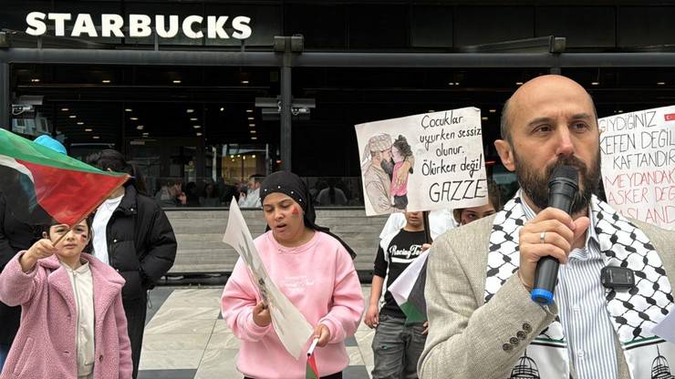 Rize'de İsrail Protestosu: Boykot Nöbetleri Devam Ediyor 10