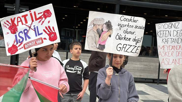 Rize'de İsrail Protestosu: Boykot Nöbetleri Devam Ediyor 11