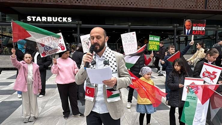 Rize'de İsrail Protestosu: Boykot Nöbetleri Devam Ediyor 13