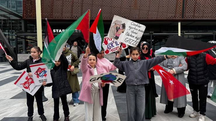 Rize'de İsrail Protestosu: Boykot Nöbetleri Devam Ediyor 22