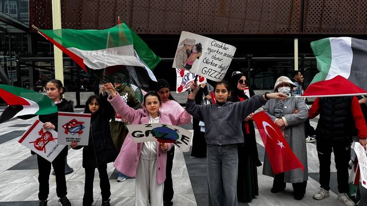 Rize'de İsrail Protestosu: Boykot Nöbetleri Devam Ediyor 23