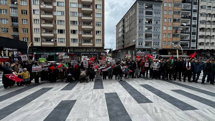 Rize'de İsrail Protestosu: Boykot Nöbetleri Devam Ediyor 25