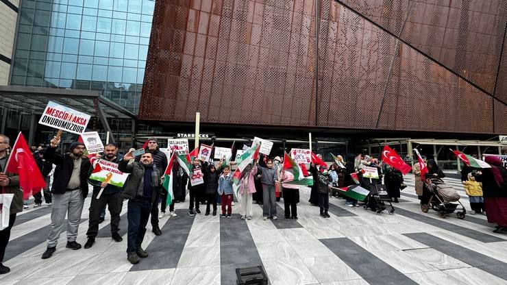 Rize'de İsrail Protestosu: Boykot Nöbetleri Devam Ediyor 32
