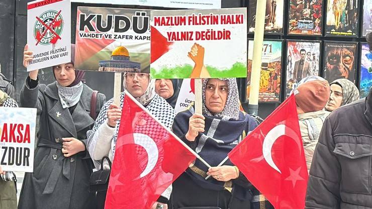Rize'de İsrail Protestosu: Boykot Nöbetleri Devam Ediyor 8