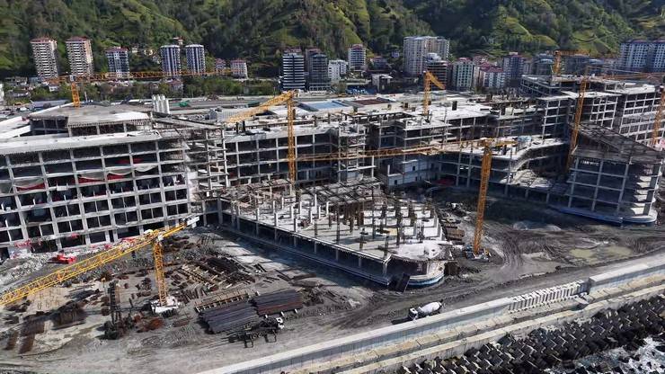 Rize Şehir Hastanesi inşaatı hız kesmeden devam ediyor 8