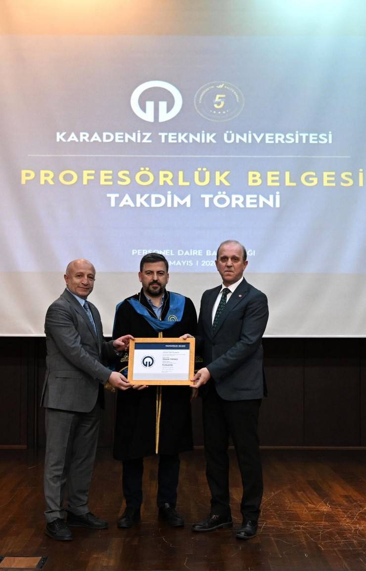 KTÜ’de Profesörlük Belgesi Takdim Töreni Gerçekleştirildi 17