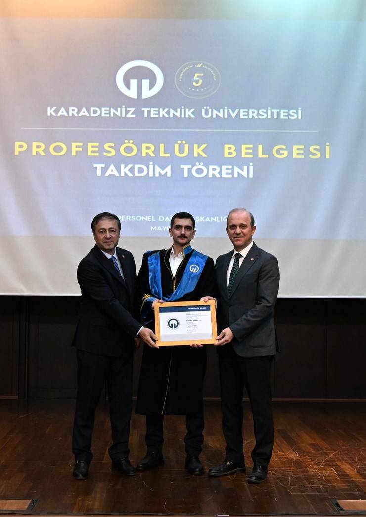 KTÜ’de Profesörlük Belgesi Takdim Töreni Gerçekleştirildi 21