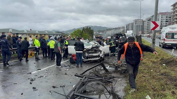 Rize’de feci kaza: 1 ölü, 7 yaralı 17