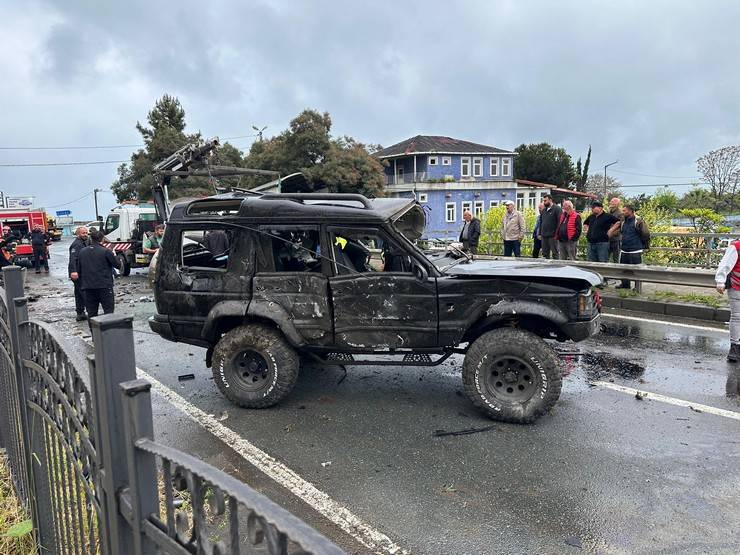 Rize’de feci kaza: 1 ölü, 7 yaralı 22