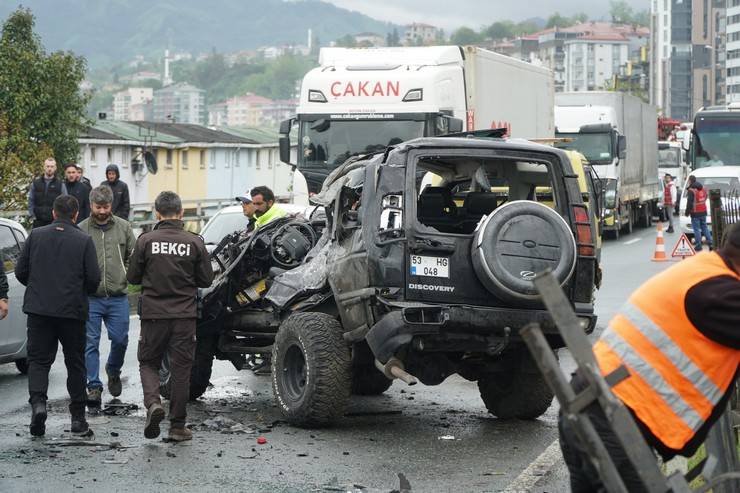 Rize’de feci kaza: 1 ölü, 7 yaralı 4