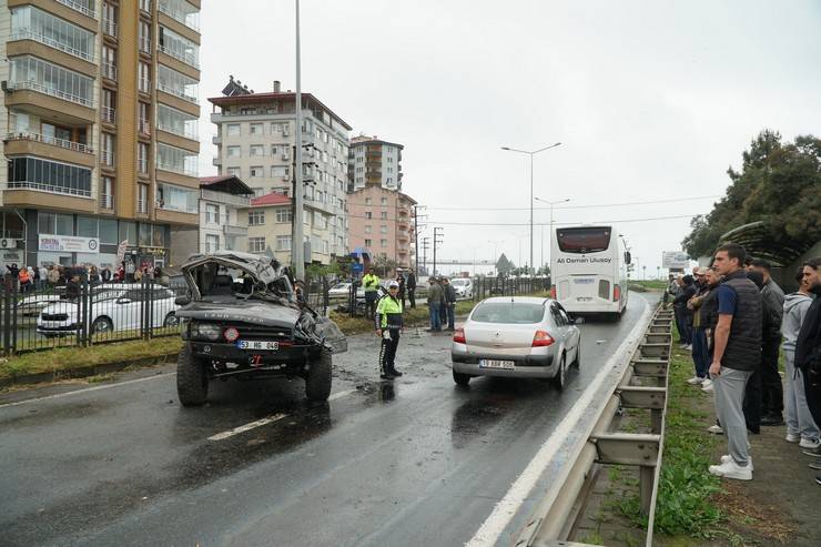 Rize’de feci kaza: 1 ölü, 7 yaralı 7