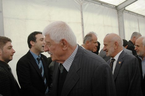 Rize'de Bayramlaşma Çadırda Yapıldı 11