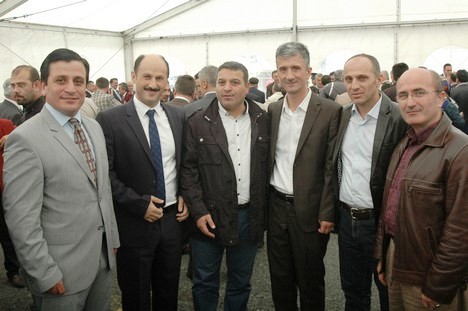 Rize'de Bayramlaşma Çadırda Yapıldı 12