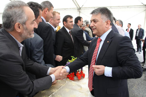 Rize'de Bayramlaşma Çadırda Yapıldı 27