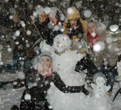 Rize'de Kar Yağışı Devam Ediyor