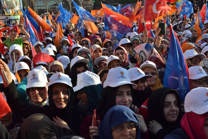 Başbakan Davutoğlu Rize'de 13