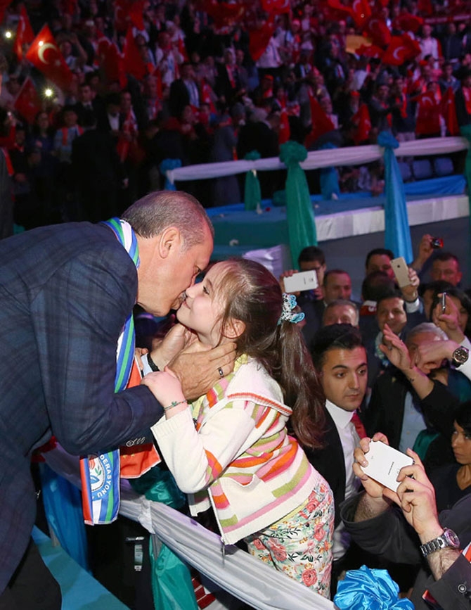 Rizelilerden Erdoğan’a Sevgi Gösterisi 8