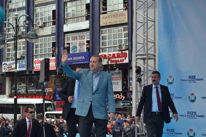 Cumhurbaşkanı Erdoğan Rize'de 86